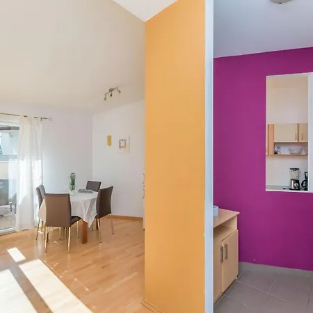 Apartment Ivana Omis